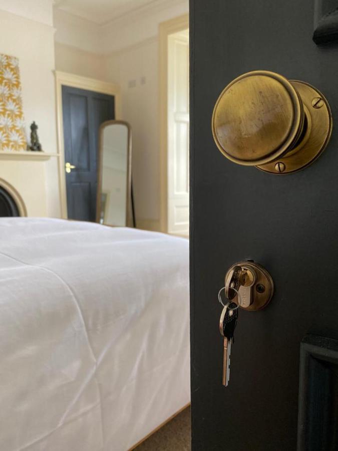 バーマス No6 Bed & Breakfast エクステリア 写真